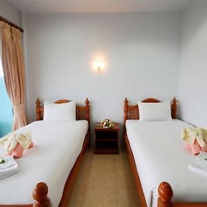 Zimmer mit zwei Einzelbetten